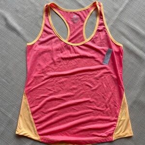 *NWT* Women's Old Navy Activewear Tank - Sz. M